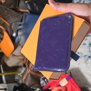 Louis Vuitton Blueberry Key Cles in Vernis
